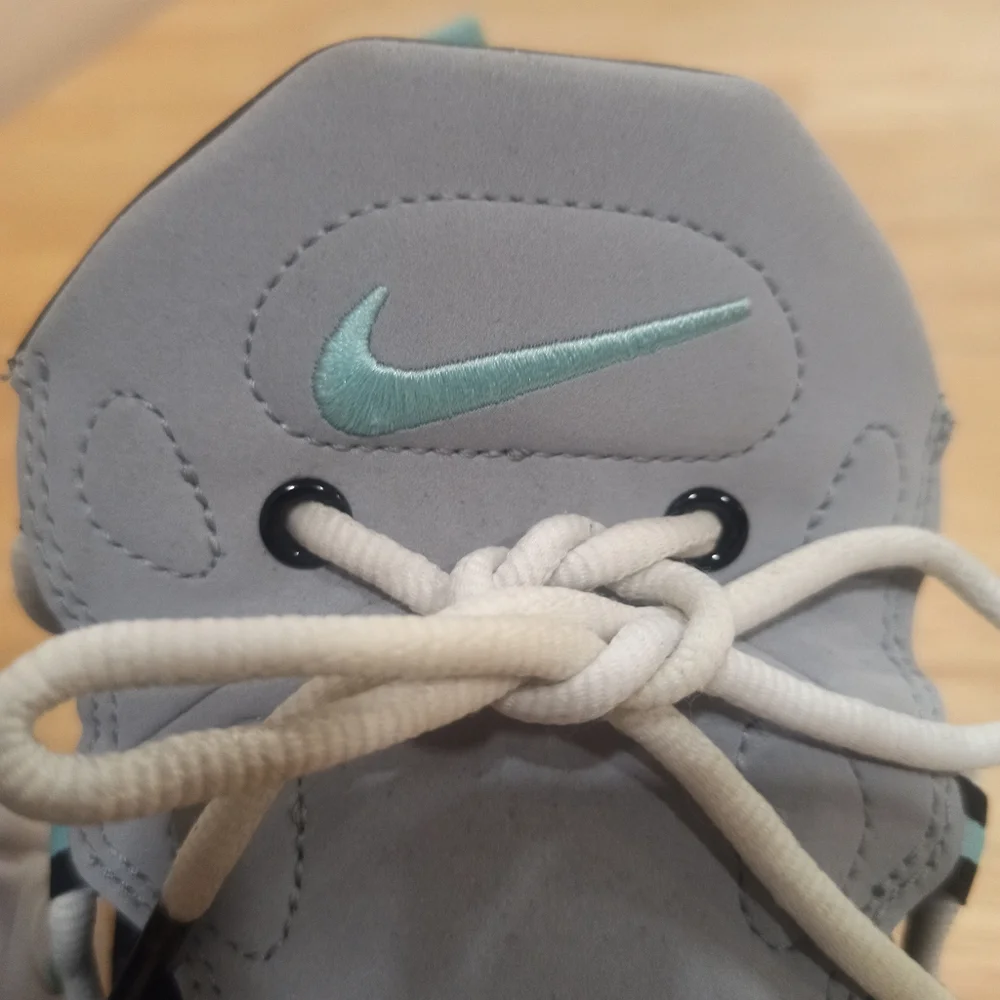 Nike Air More Money Island Green Wolf Grey size 10 - Picture 12 of 13